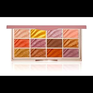 The Velvet Eyeshadow Palette